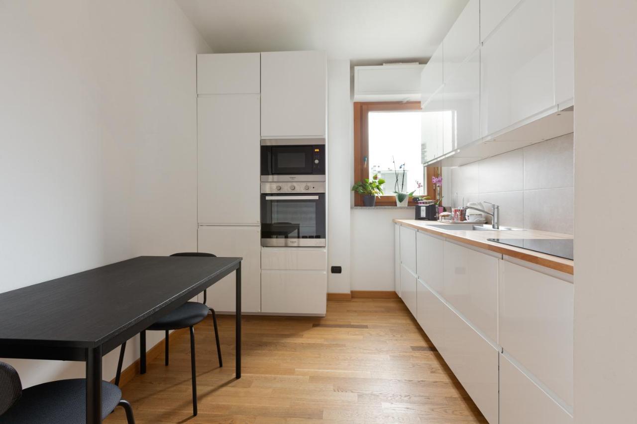 Milan Comfy Apartment X3 - With Balcony Buitenkant foto